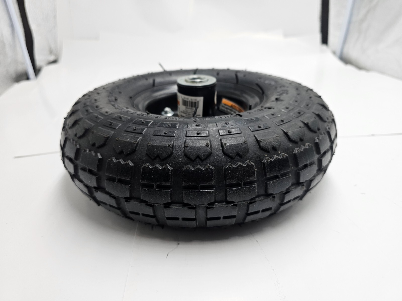 (QTY 3) Harbor 10″ Pneumatic Tire Black 5/8 Hub 300lb 67465 For Garden Dump Cart
