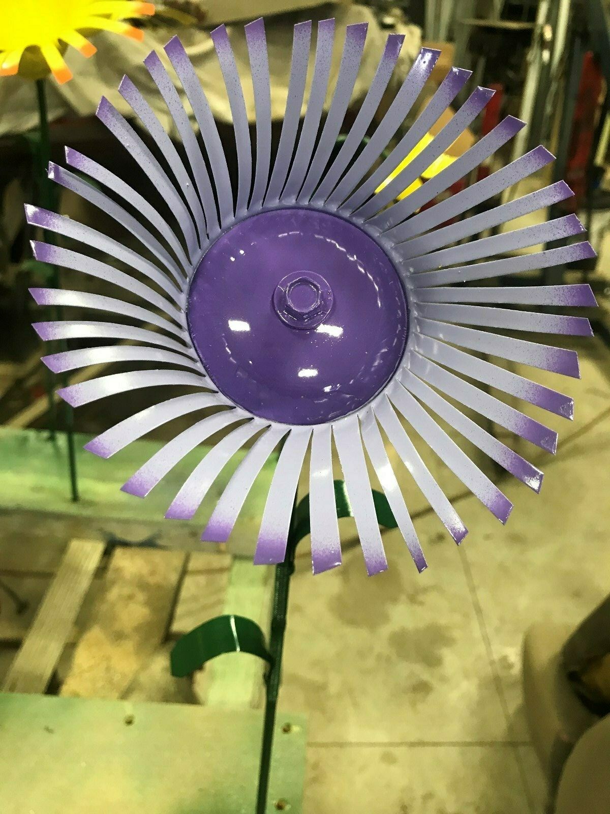 All recycled metal flower home garden stake yard art lawn ornament 22″ tall