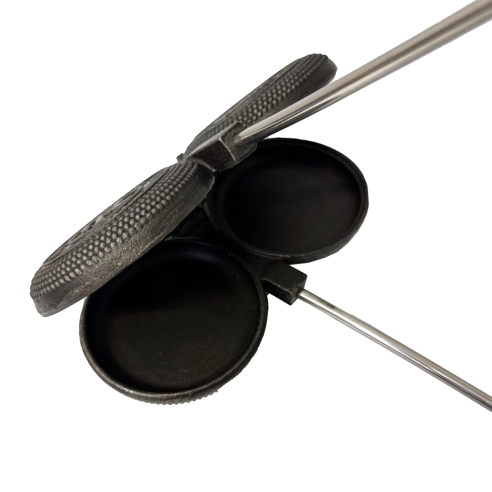Rome Original #1830 Double Round Pie Iron Cast Iron Campfire Sandwich Cooker
