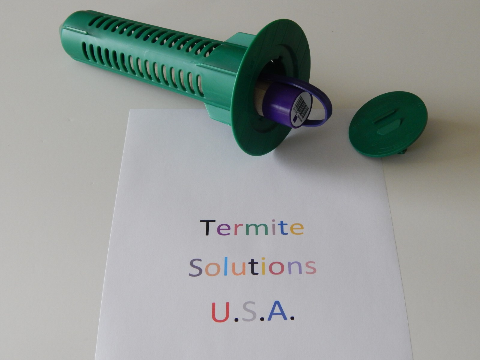 Set of (8) In-Ground termite kill traps with sticks BRAND NEW FOR 2026.