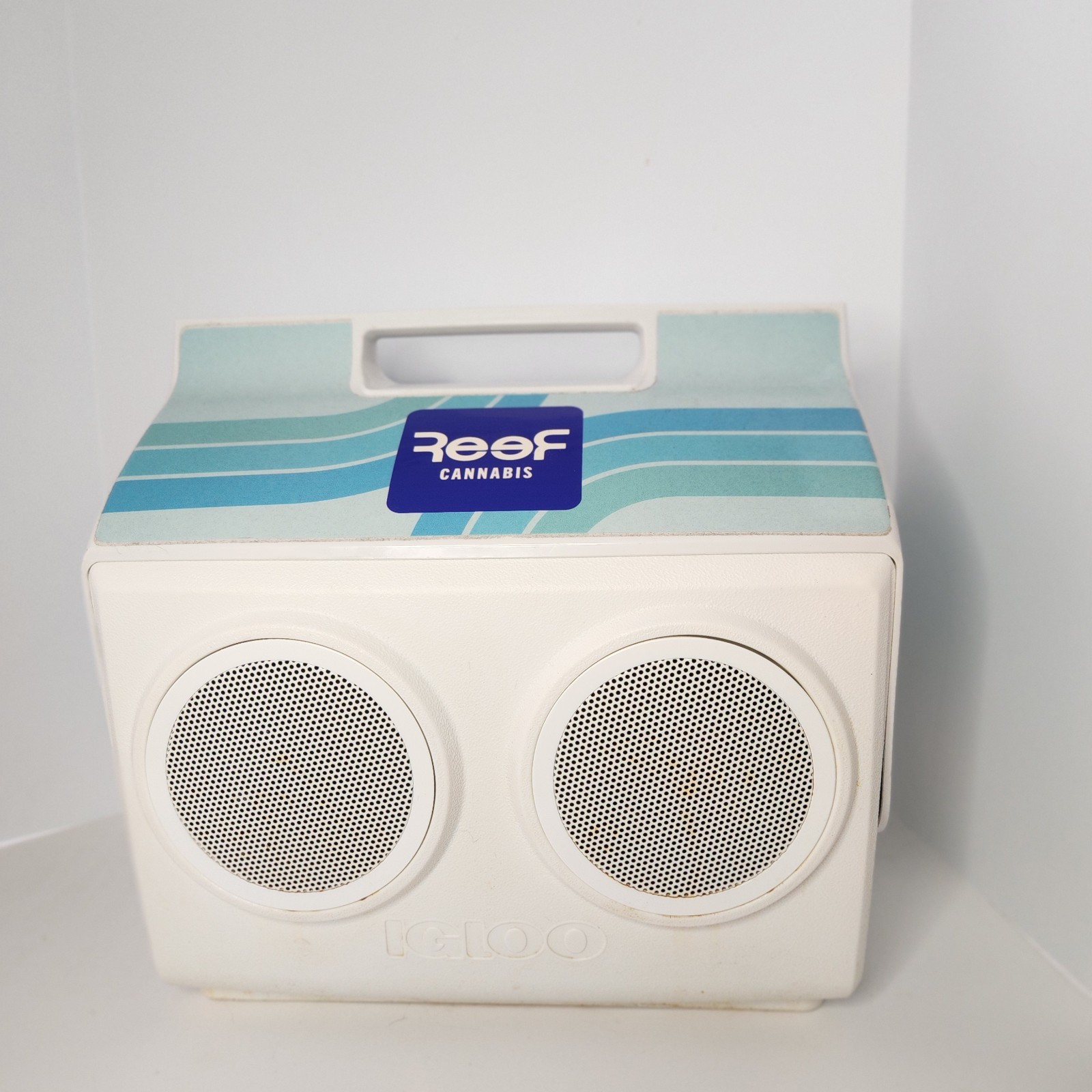 Igloo Cooler w Built-In Speakers Reef Cannabis Branded Portable Cooler