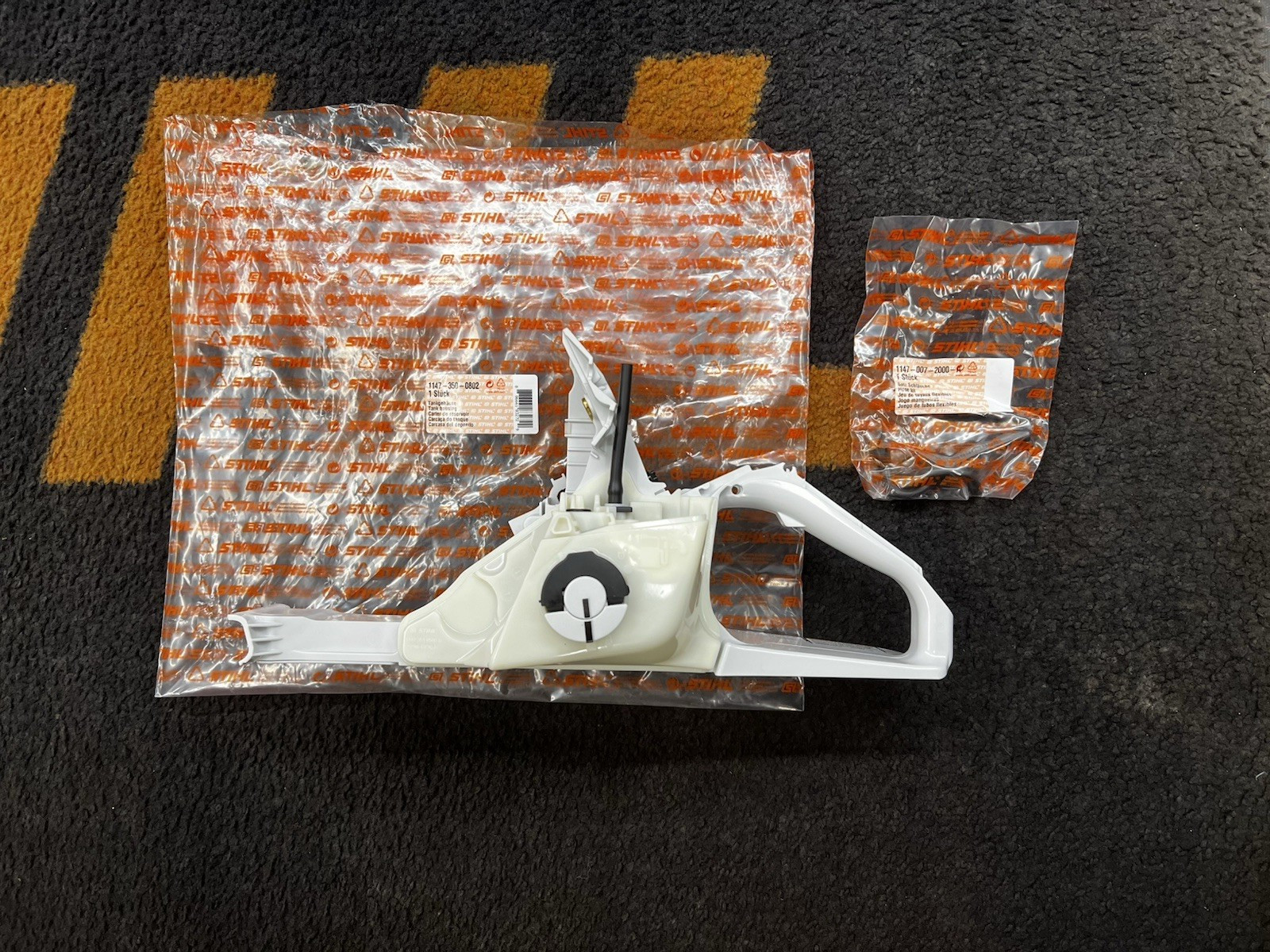 STIHL TANK HOUSING OEM 1147 350 0802 MS500i MS500i-R FUEL HOSE KIT 1147 007 2000