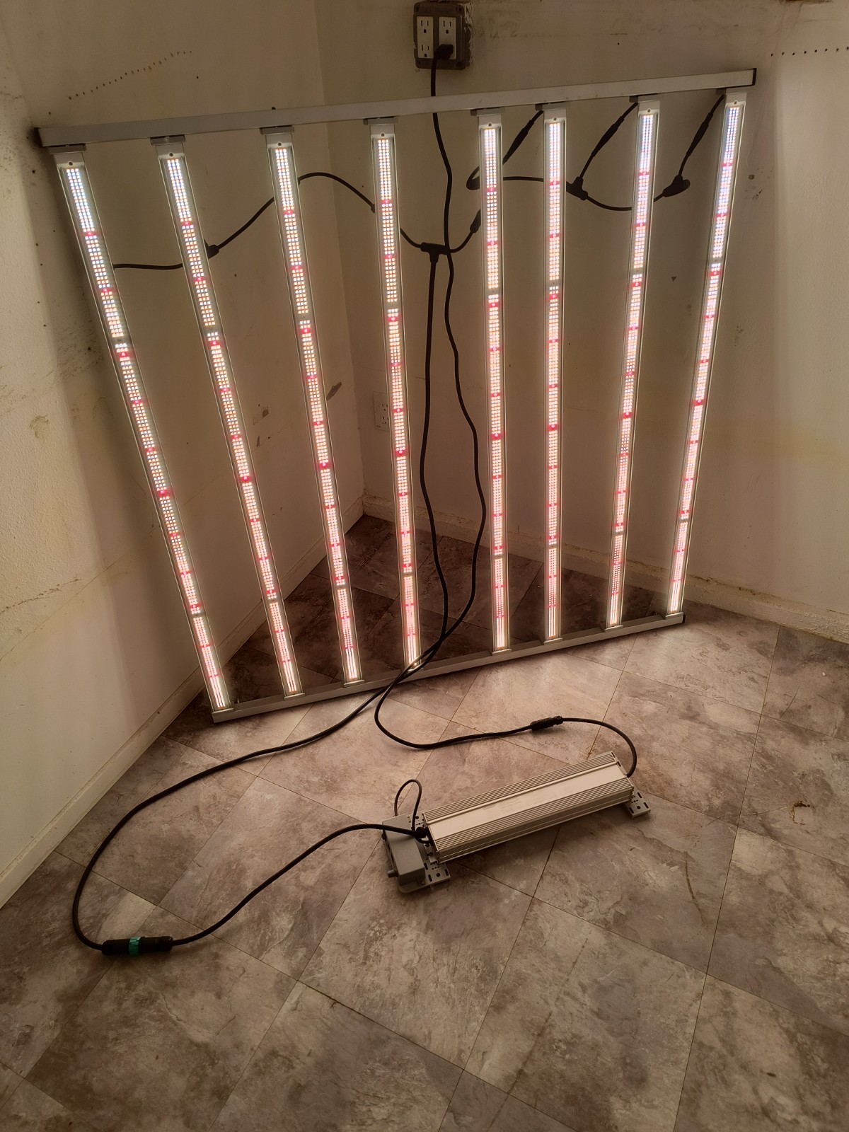 Mars Hydro FC8000 800W 5x5ft Full Spectrum LED Grow Light