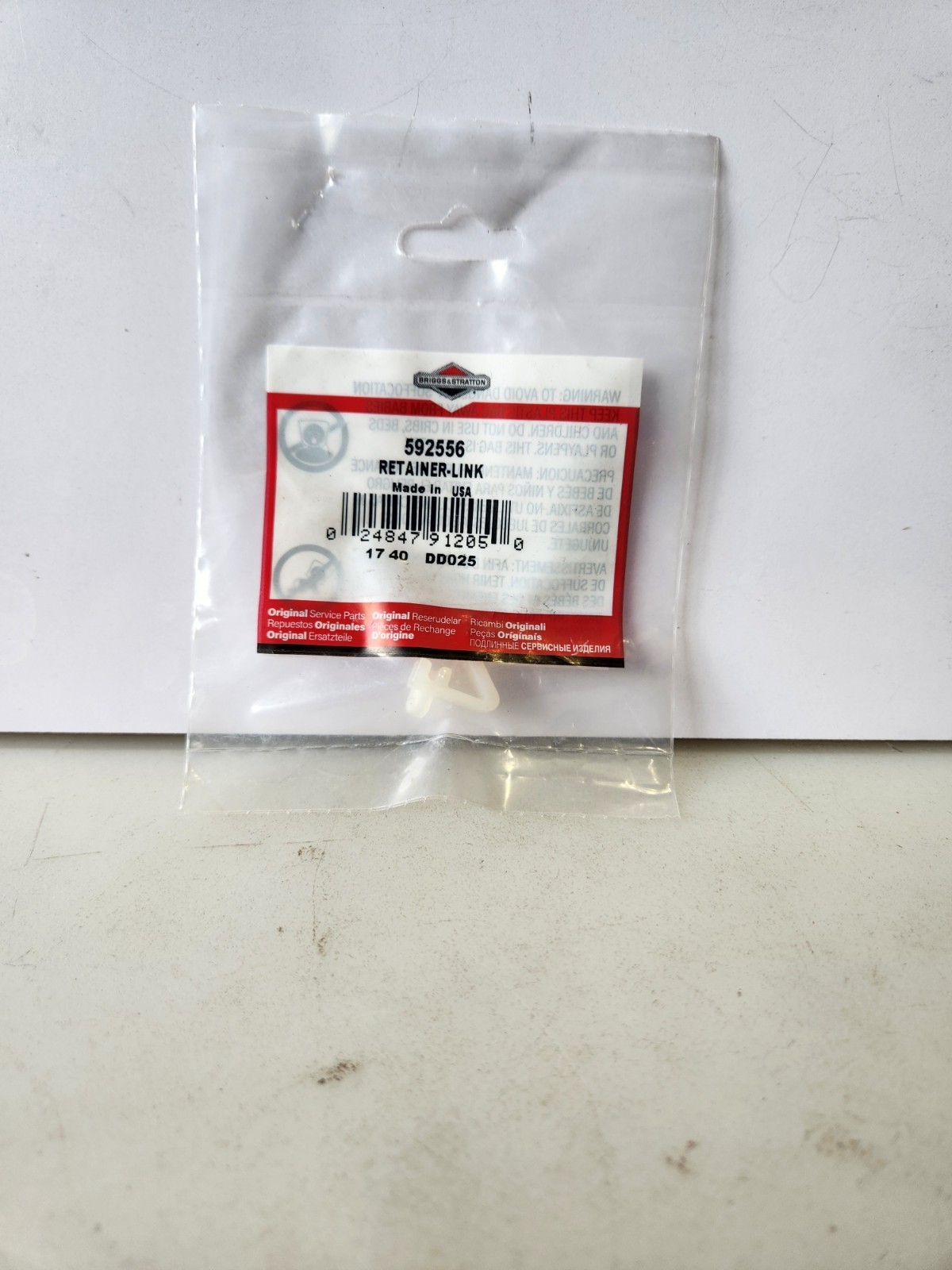 Briggs & Stratton Link Retainer 592556 – OEM Packaging – NEW – G2D