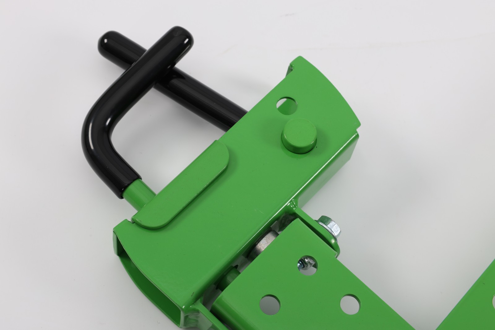 Lawn Mower Trimmer Rack for Walk-Behind, Stand-On & ZTR Mowers Landscaping Green