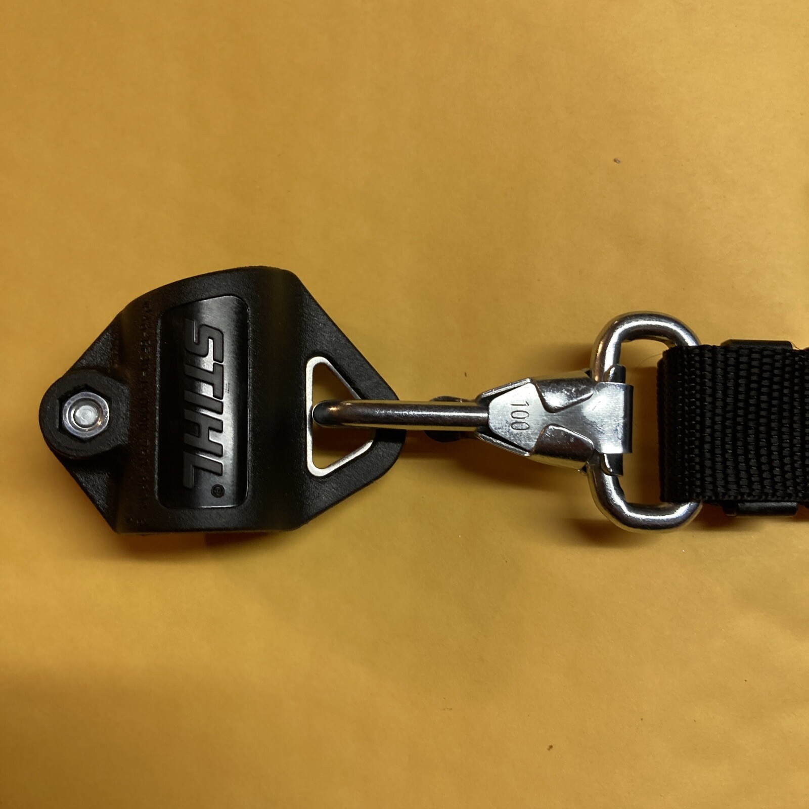 NEW Genuine OEM STIHL FS91 R Trimmer Padded Shoulder Strap And Mount Fit 1” Tube
