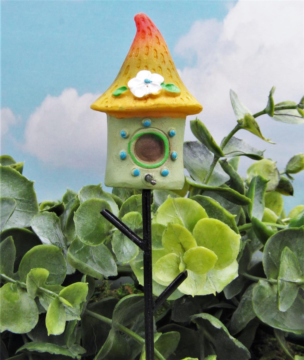 Miniature Fairy Garden 5.25″ Green, Yellow & Red Birdhouse – Buy 3 Save $5