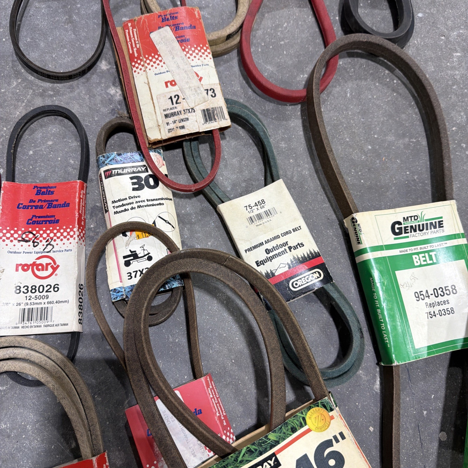 LOT OF 30 NOS New Rotary Lawn Mower Belts 1/2 Murray MTD AYP (B222)