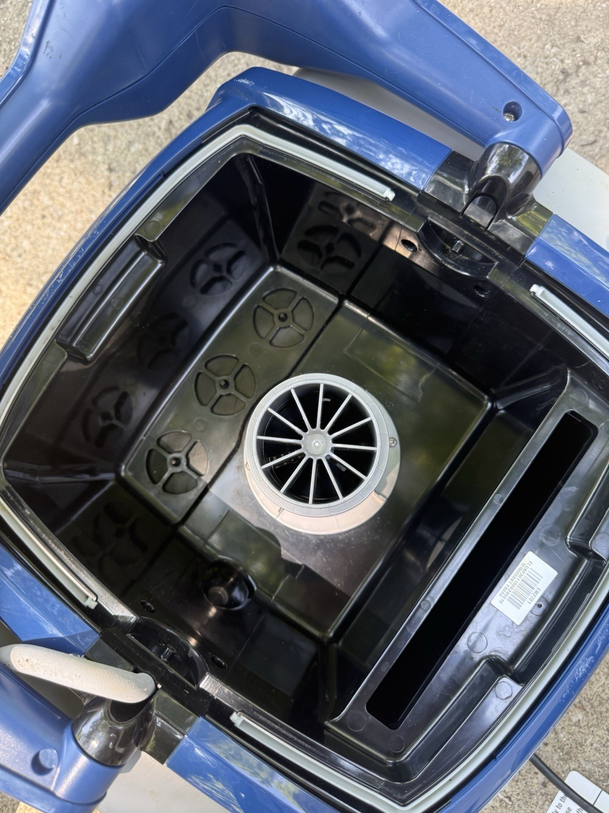 Polaris F8050 Robotic Pool Cleaner Blue/Gray Surface Control w/ Control Unit