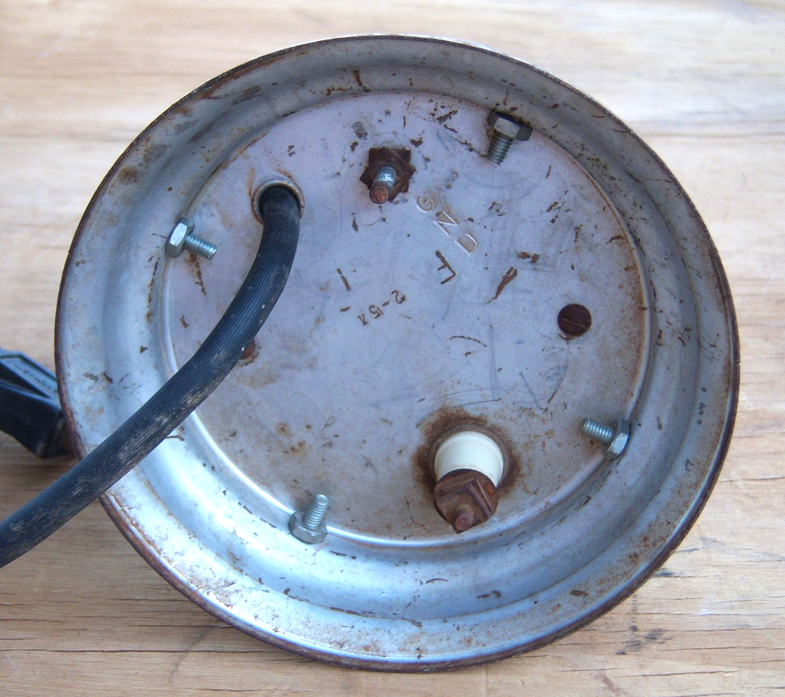 Small Old Electric Fencer 110v tested working
