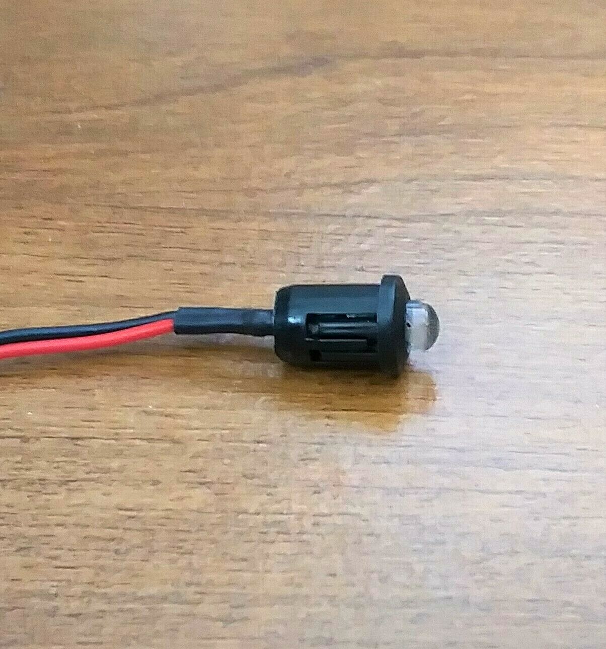 3 Super Bright BBT 12 volt Red LED 1/2″ Snap-In Landscape Courtesy Lights