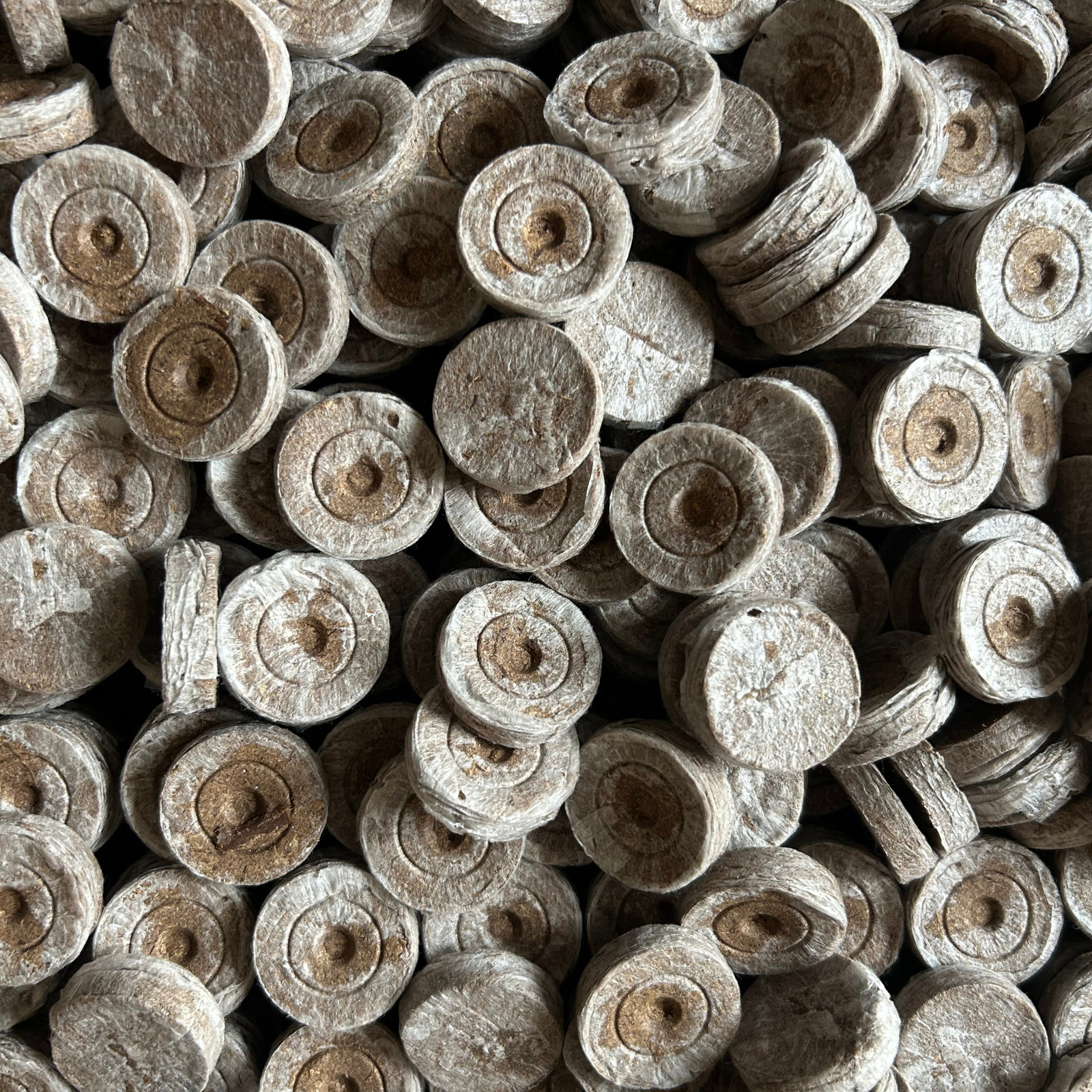 Jiffy Peat Pellets 30mm Organic Seed Starting Choose 10 25 50 100 Packs