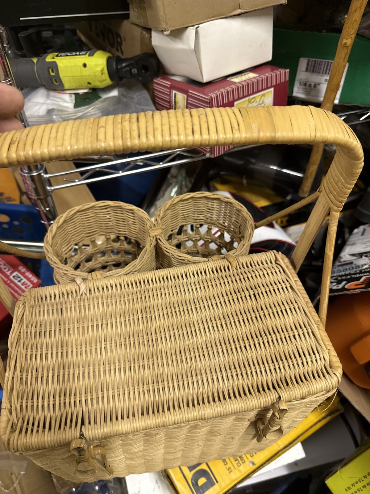 VTG Rattan Wicker Picnic Basket With 2 Wine Bottle Holder Stand Alone Handle