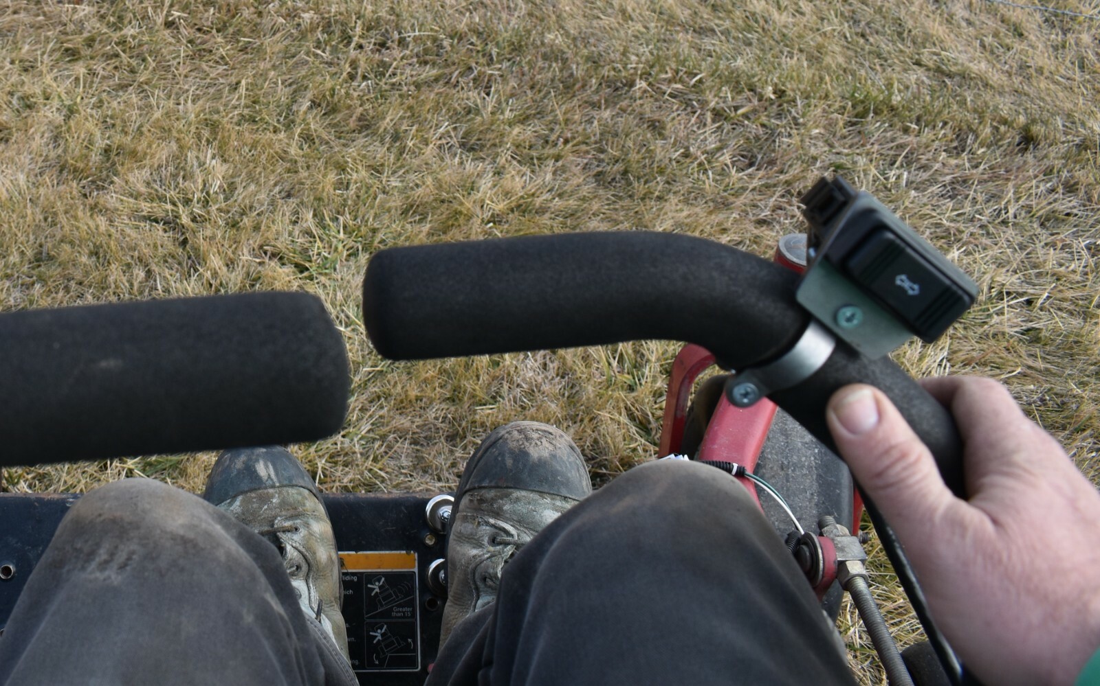 The Green Guard ‘SLIM’ – Motorized Chute Blocker with Rubber Guard