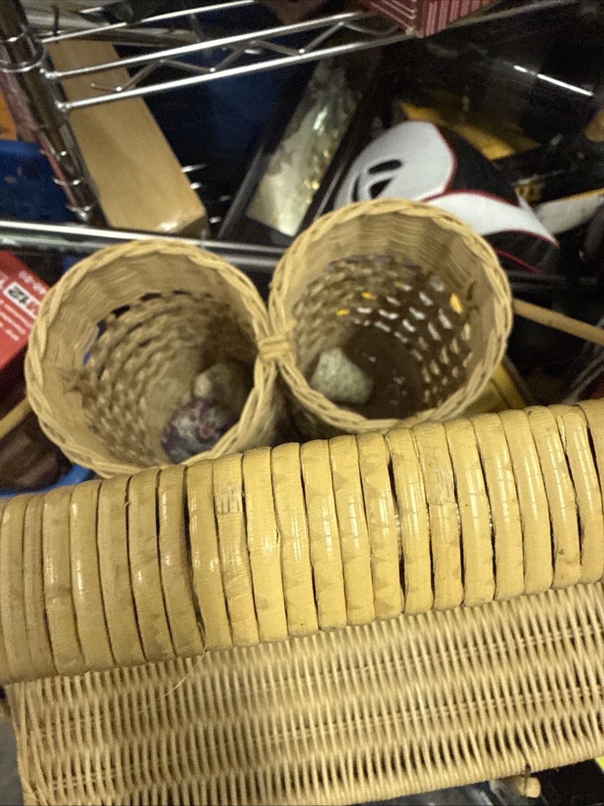 VTG Rattan Wicker Picnic Basket With 2 Wine Bottle Holder Stand Alone Handle