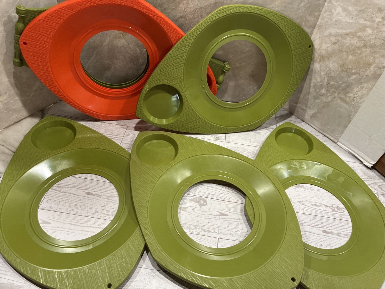 Better Maid Paper Plate and Cup Holders Avocado Green / Orange Set of 9 Vintage