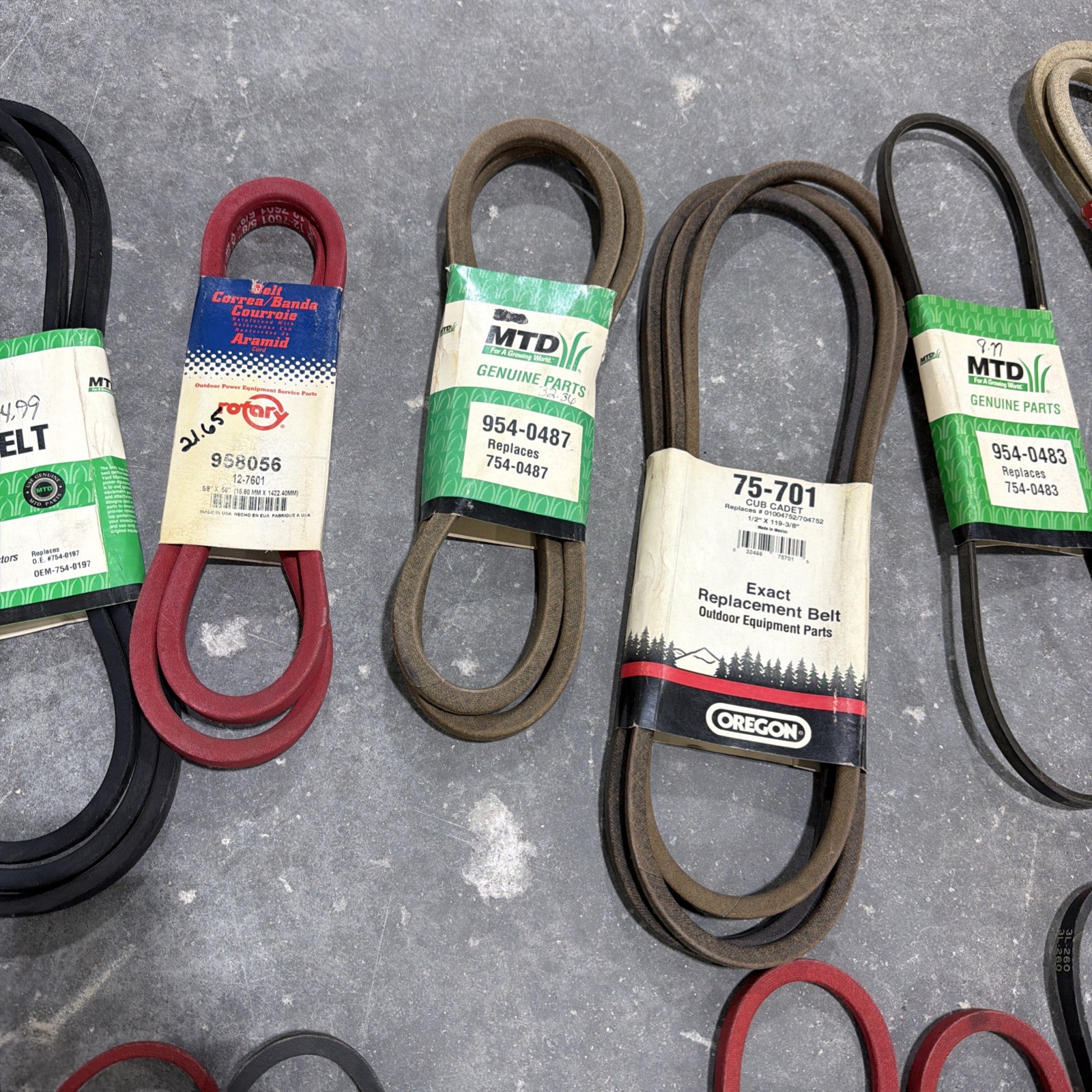 LOT OF 30 NOS New Rotary Lawn Mower Belts 1/2 Murray MTD AYP (B222)