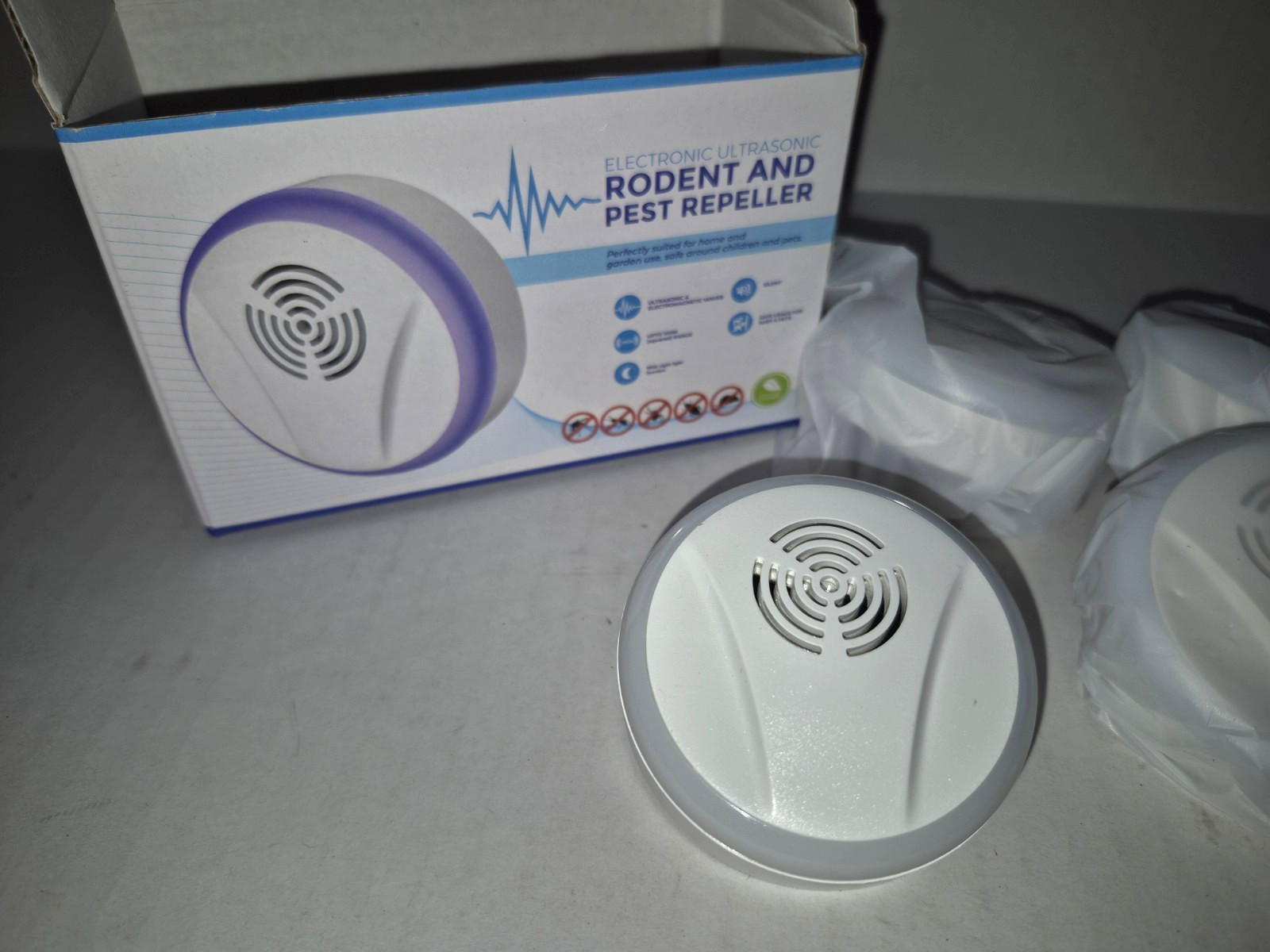 Electronic Ultrasonic Pest Rodent Control Plug-In – 6 Pack w Nightlight Feature