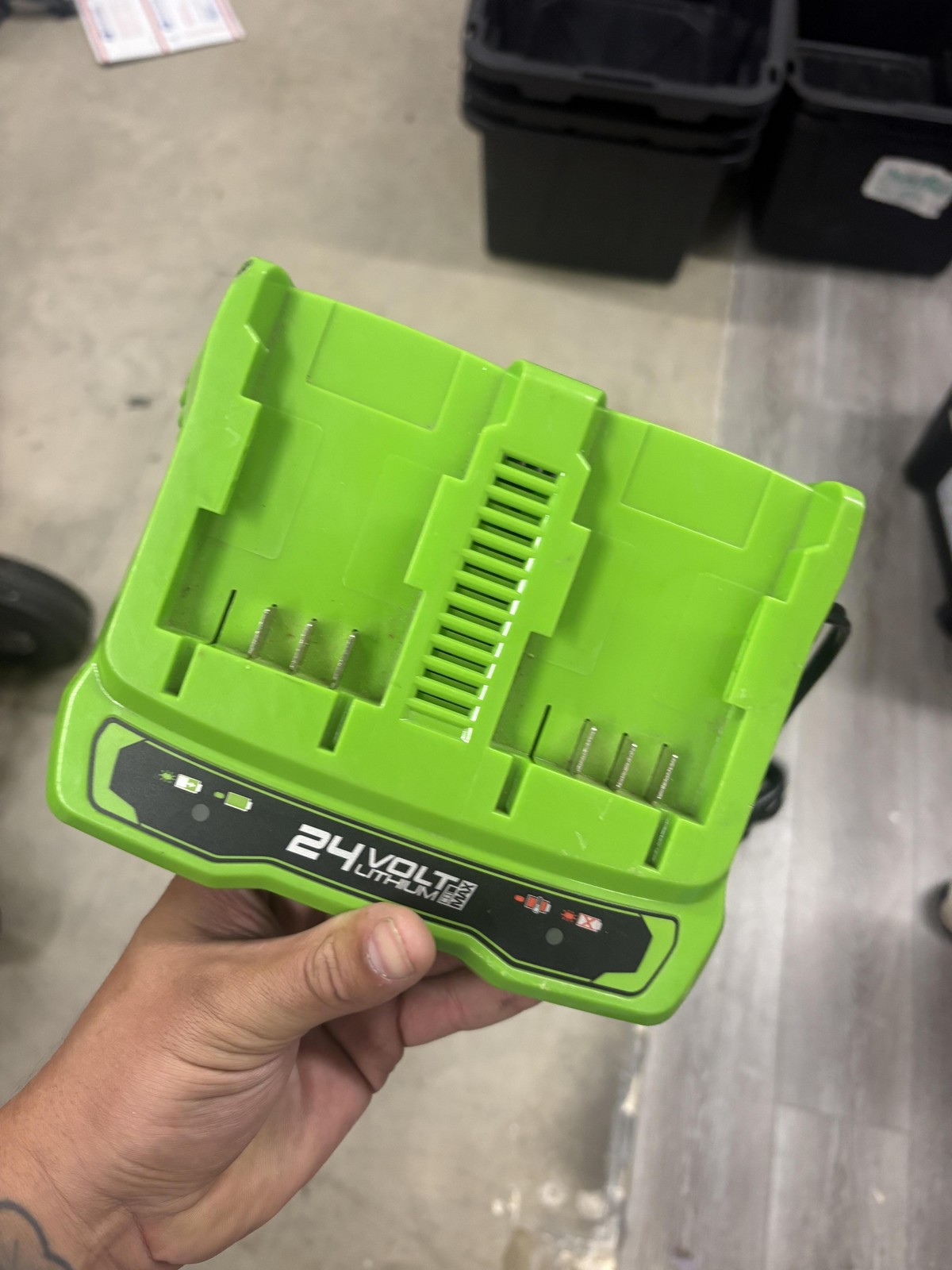 GreenWorks 24V Dual Port Battery Charger Green Lithium-Ion Corded Power Tool