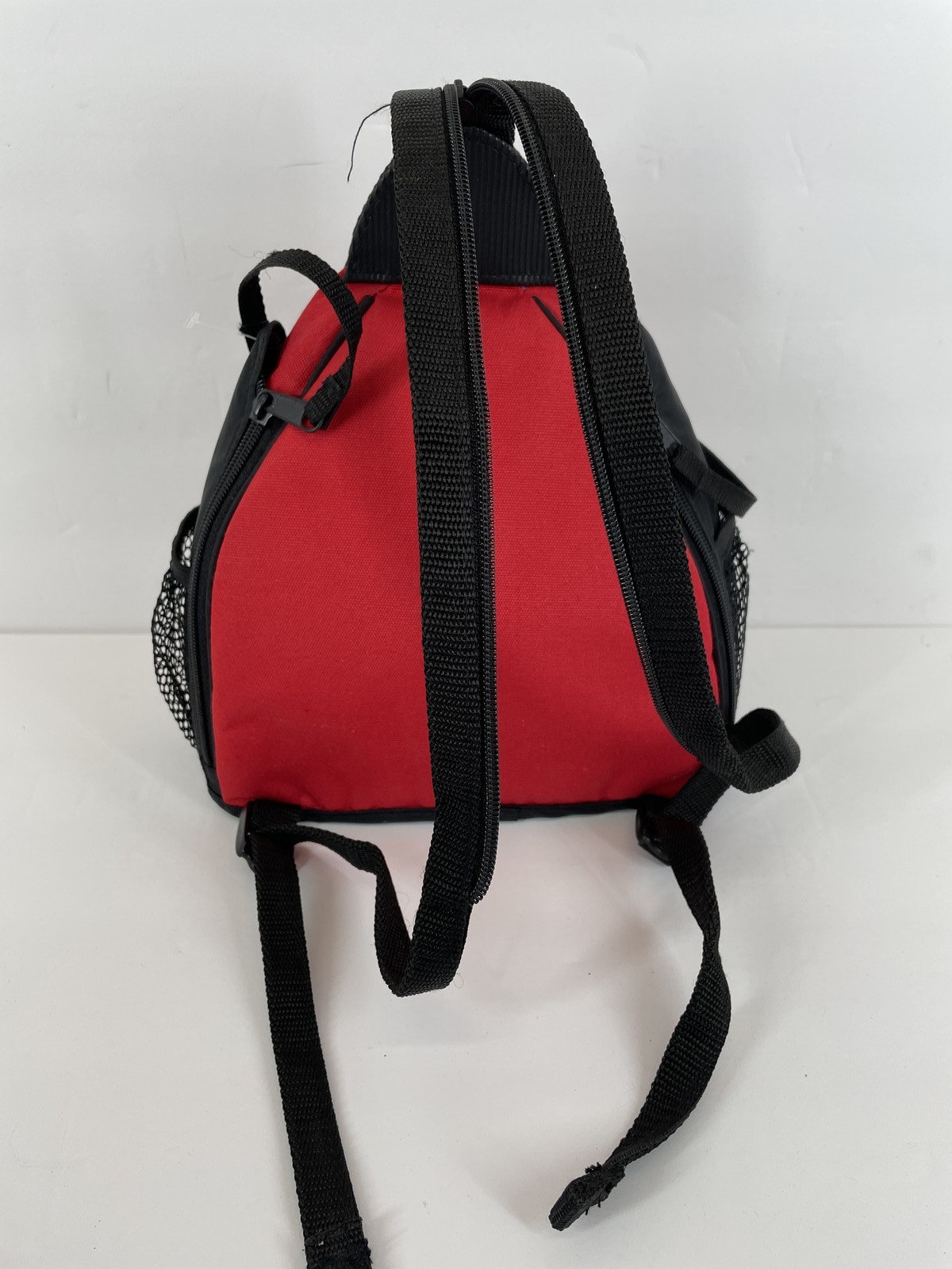 New Rubbermaid Dual Carrier Insulated Backpack Lunch Bag Cooler Red Black 8PC