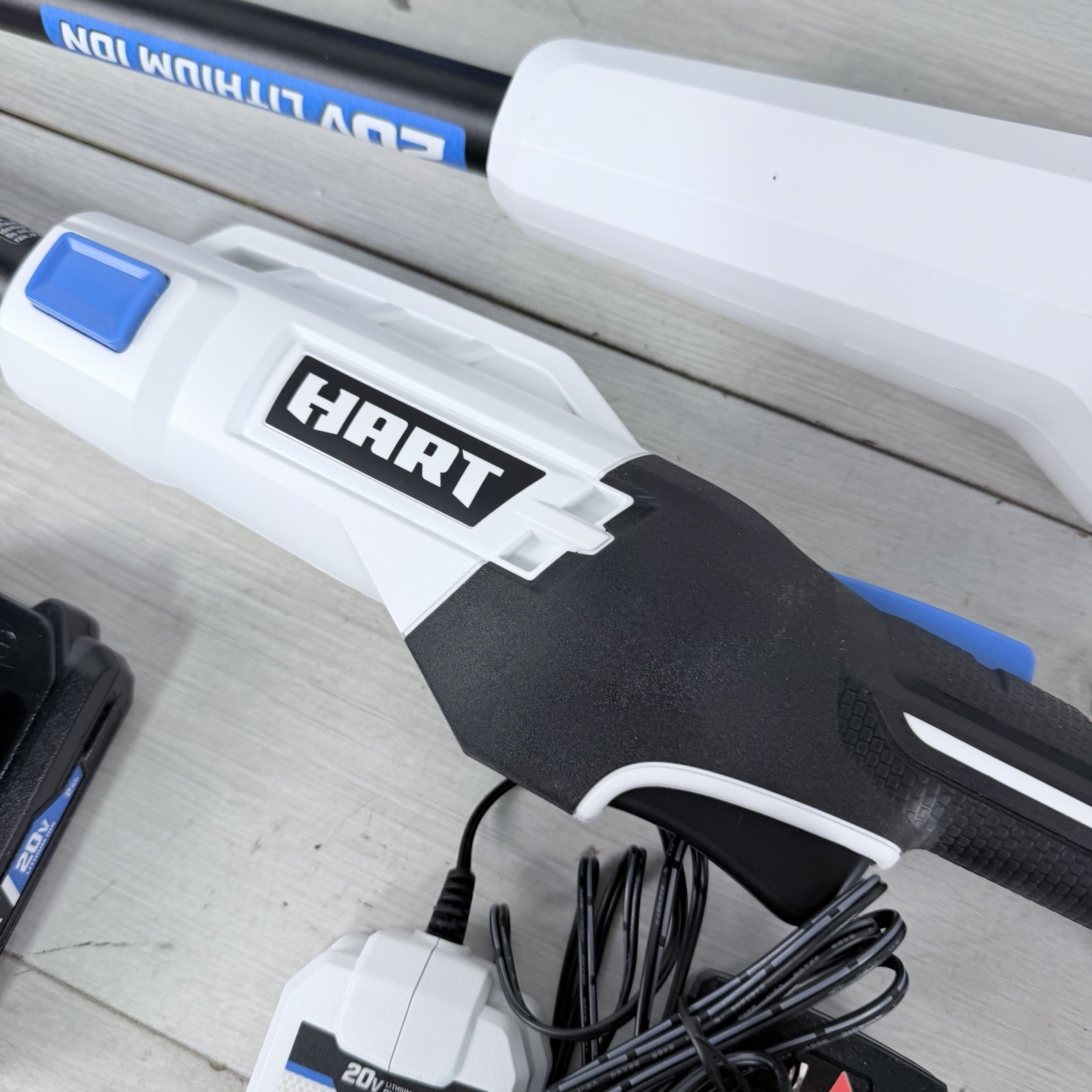 Hart 20-Volt Cordless 13-inch String Trimmer (1) 2.0 ah Lithium-Ion Battery