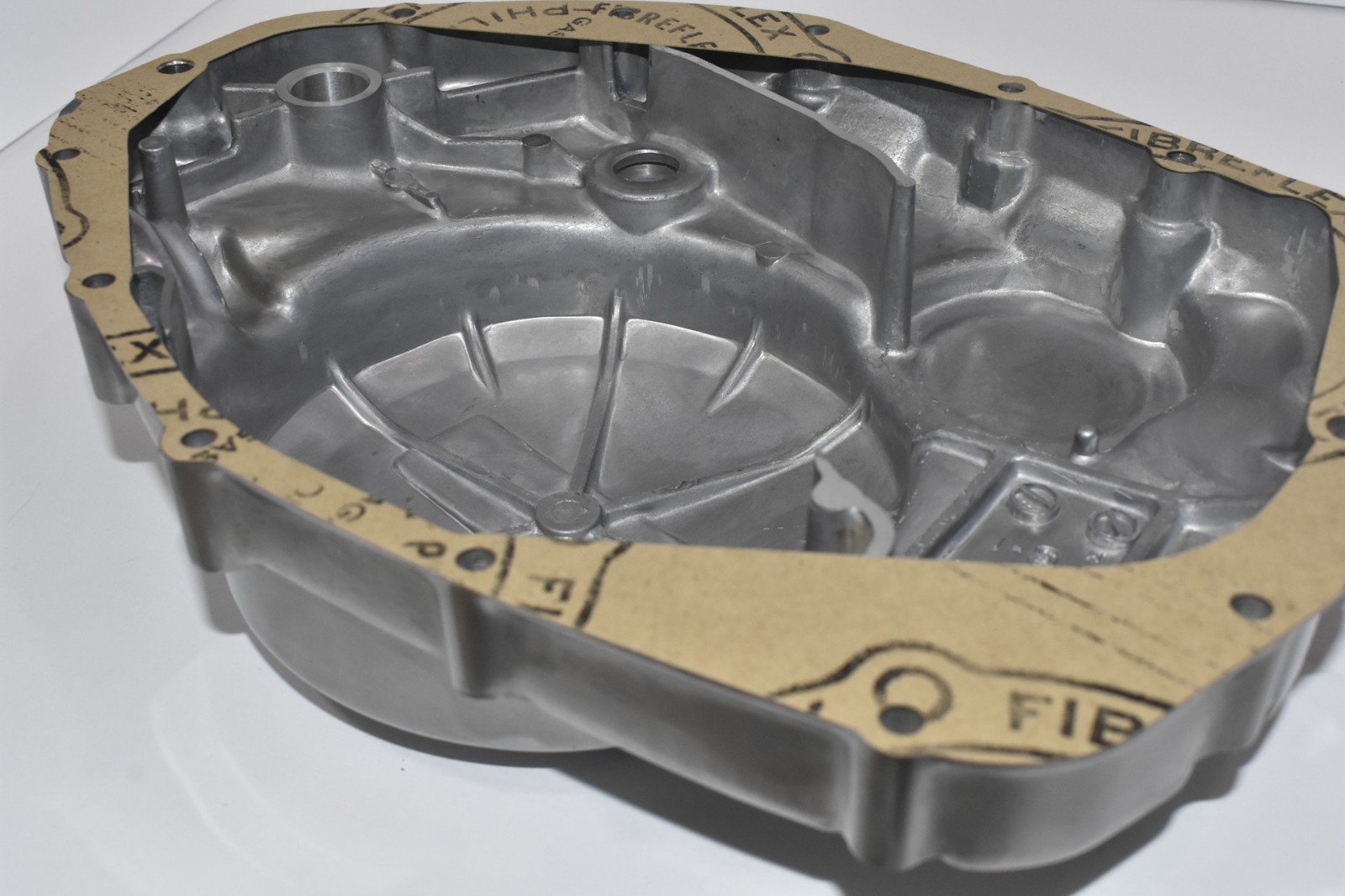 Replacement Crankcase Pan Gasket fit for Briggs & Stratton 697110 Free Shipping