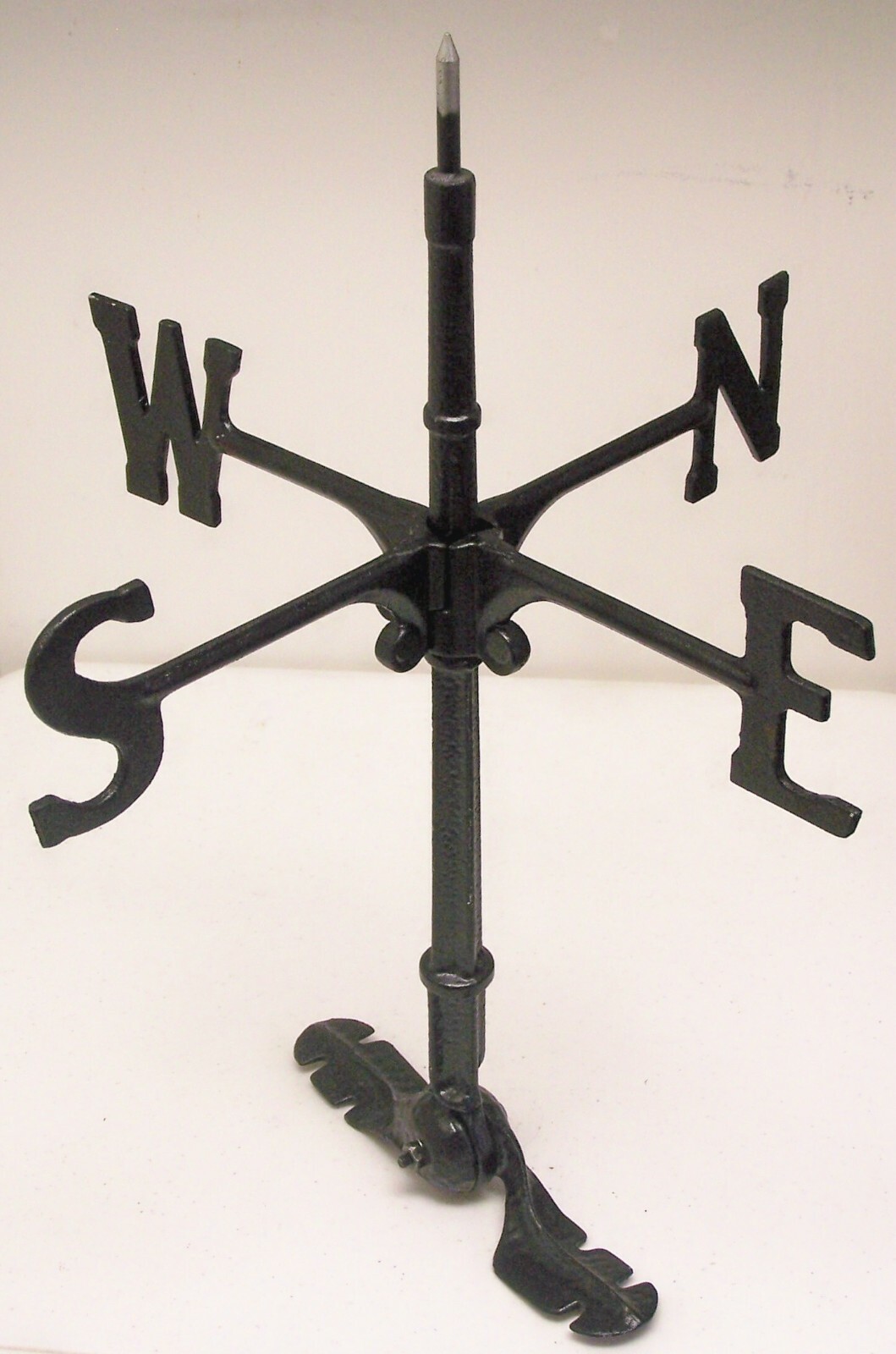Aluminum Weathervane Directional complete set up.INCLUDING ADJUSTABLE ROOF MOUNT
