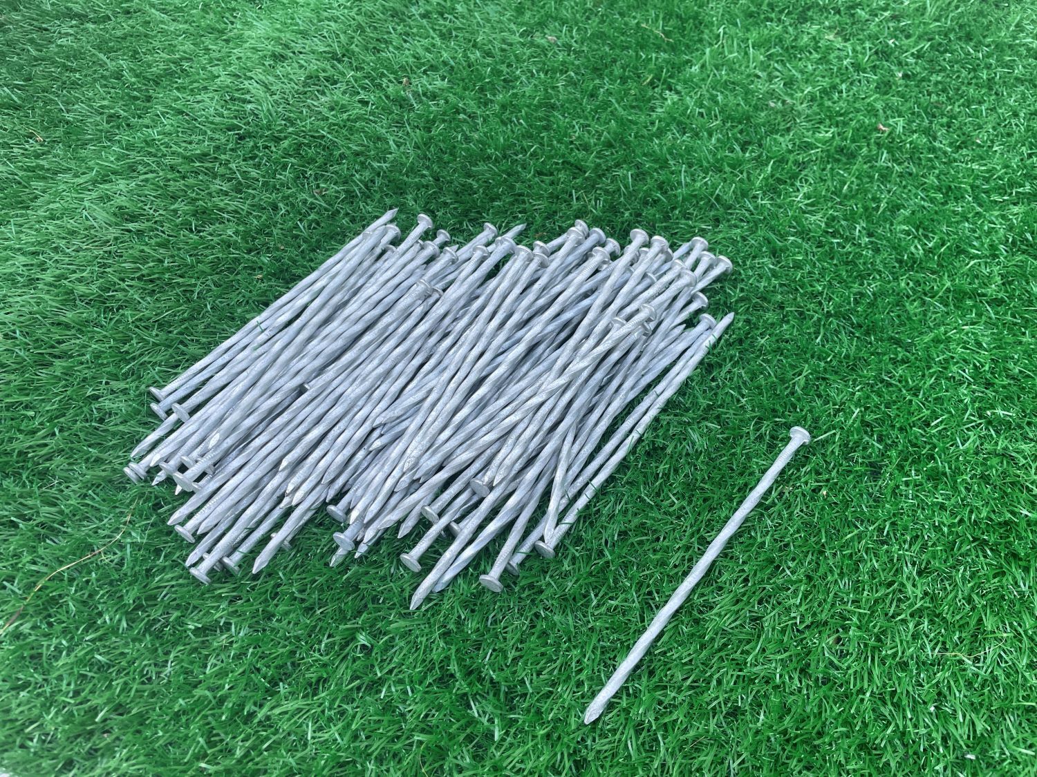 Sandbaggy 6 inch Galvanized Artificial Turf Nails – Spiral Landscape Spikes