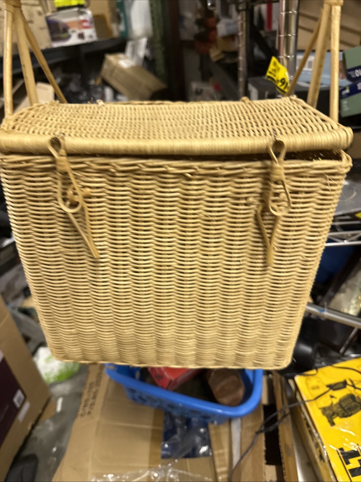 VTG Rattan Wicker Picnic Basket With 2 Wine Bottle Holder Stand Alone Handle