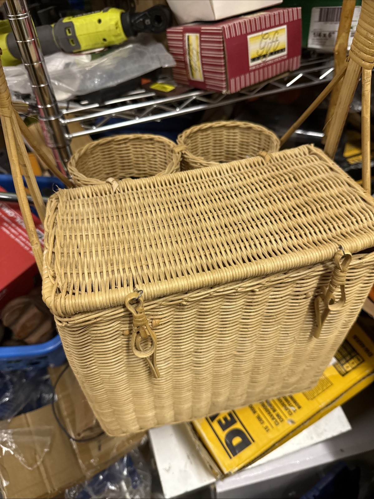 VTG Rattan Wicker Picnic Basket With 2 Wine Bottle Holder Stand Alone Handle