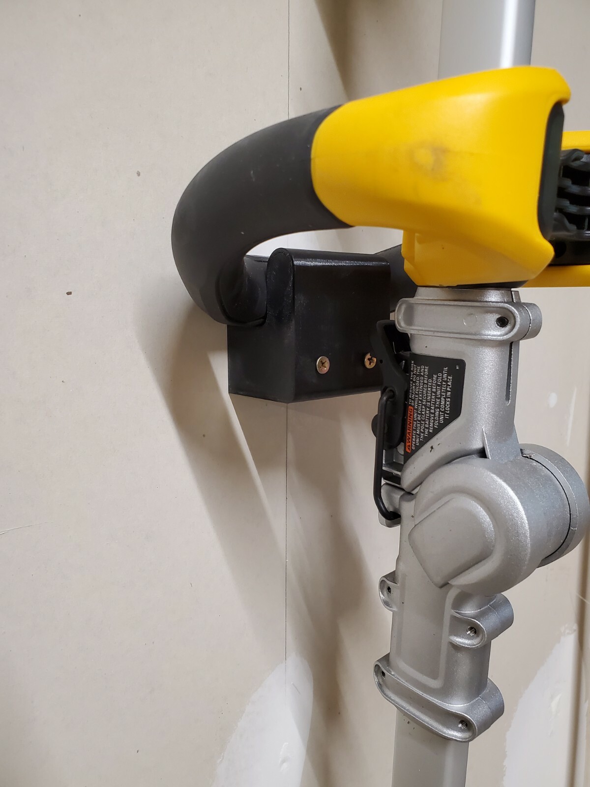 DeWalt 20V MAX String Trimmer Wall Mount Hanger DCST922 DCST922P1 DCST922B
