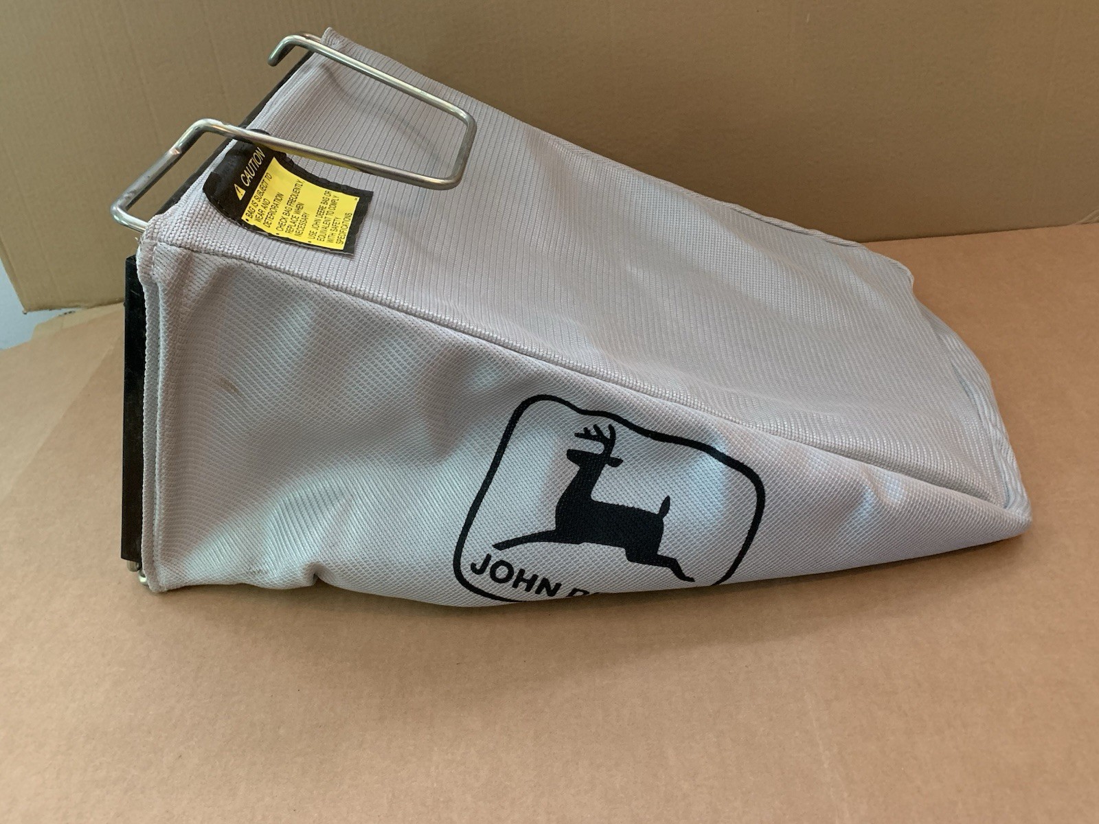 Grass Catcher Bag & Frame NOS JOHN DEERE 14SB 14SE Fits all Silver Deck mowers