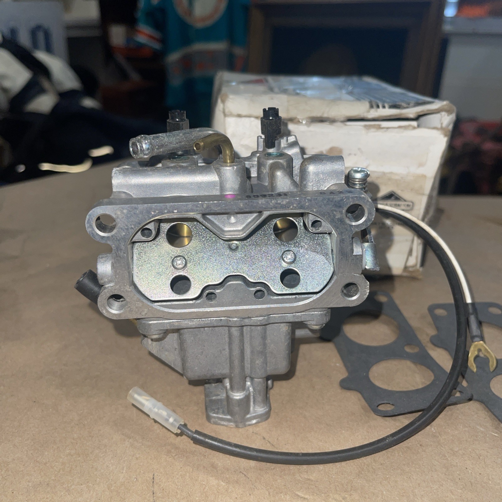 Genuine OEM Briggs & Stratton 841412 Carburetor NEW, Made in Japan NOS
