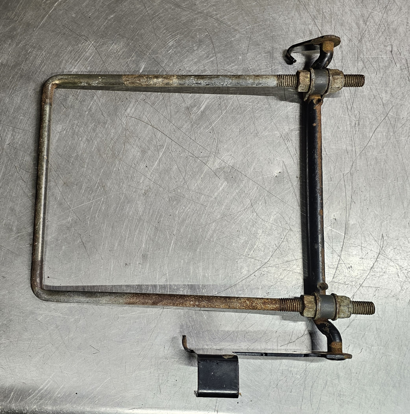 OEM John Deere M147445 Deck Mount U-Bolt & AM119811 Pivot Rod