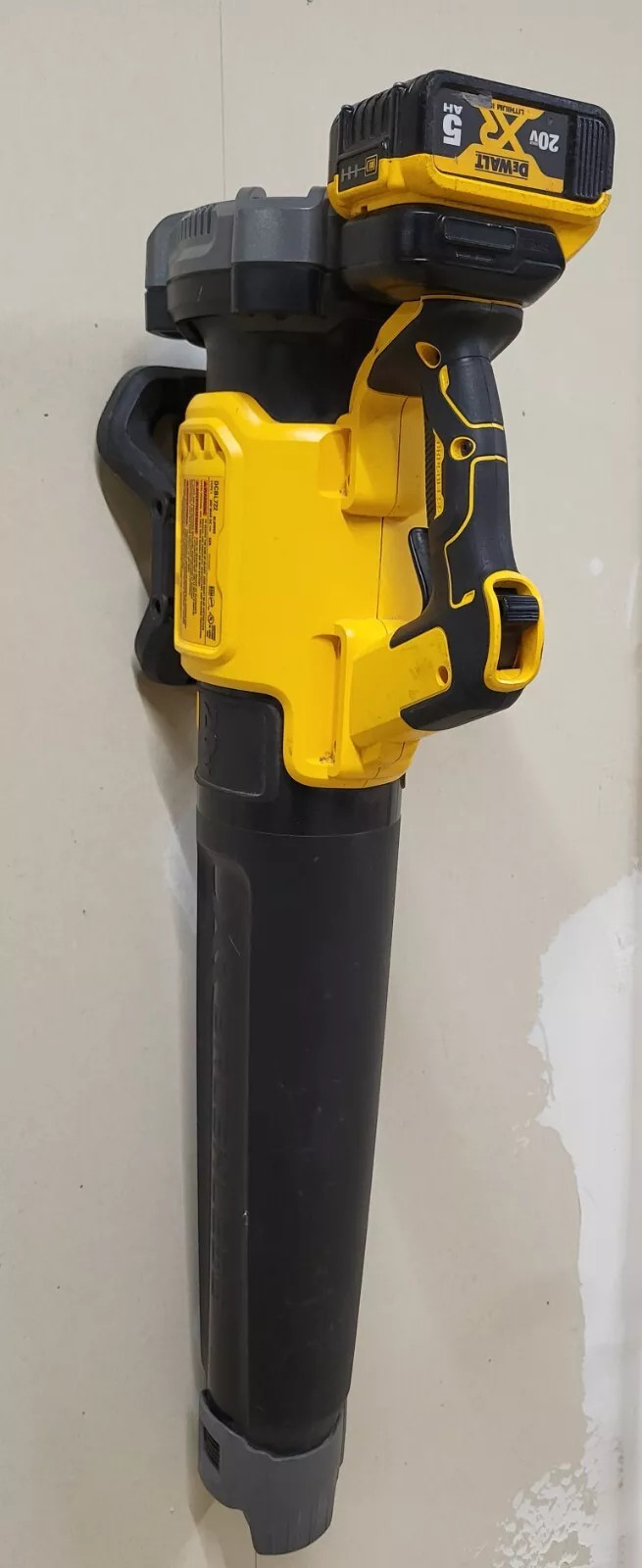 Dewalt 20V MAX Leaf Blower Wall Mount Hanger DCBL722 DCBL722P1 DCBL722B