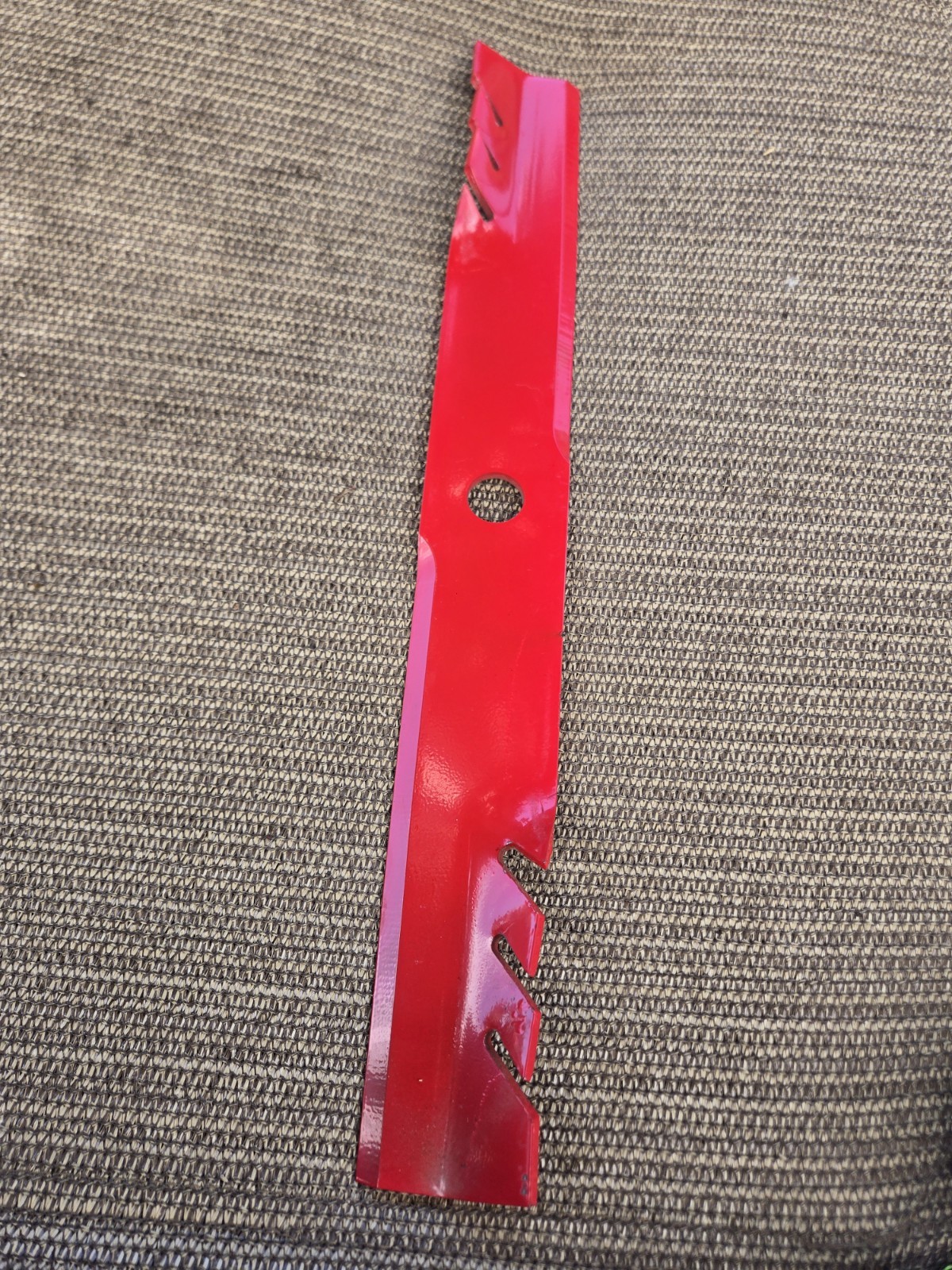 GENUINE OEM EXMARK PART # 116-5174-S; EXTREME BLADE/ Location Box A
