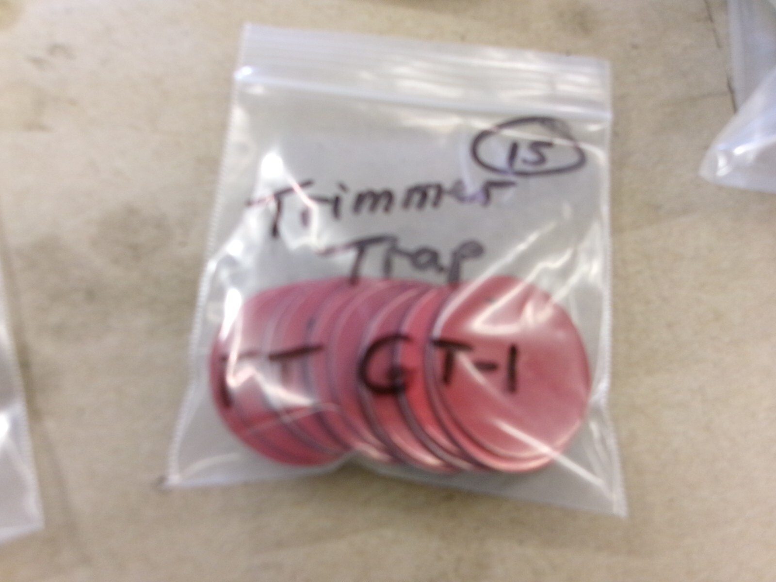 LOT OF 15 TRIMMER TRAP FT GT-1 GAS TAGS